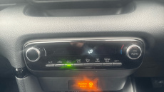 Toyota Yaris 1.5 Hybrid Icon 5dr CVT Hybrid Hatchback